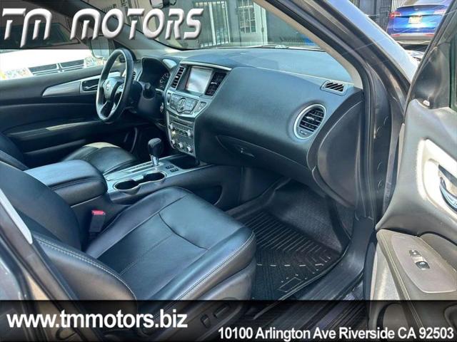 2019 Nissan Pathfinder SL