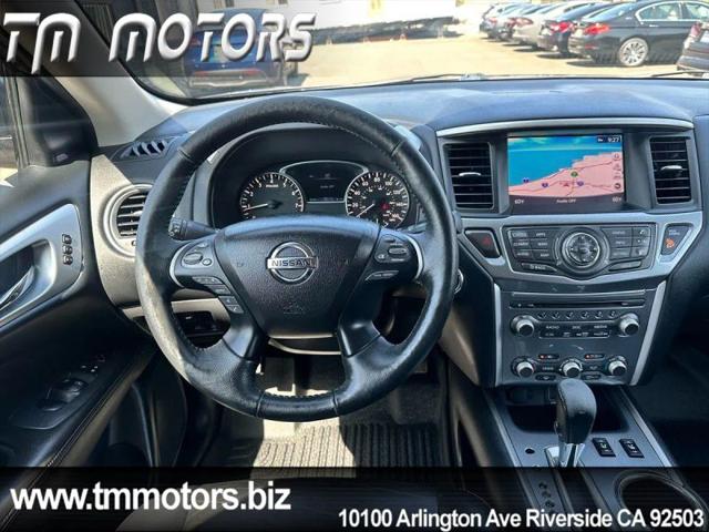 2019 Nissan Pathfinder SL
