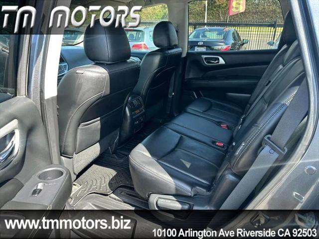 2019 Nissan Pathfinder SL