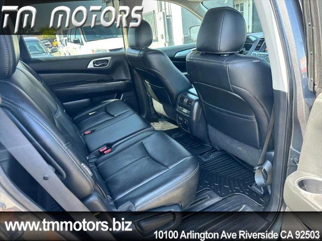 2019 Nissan Pathfinder SL