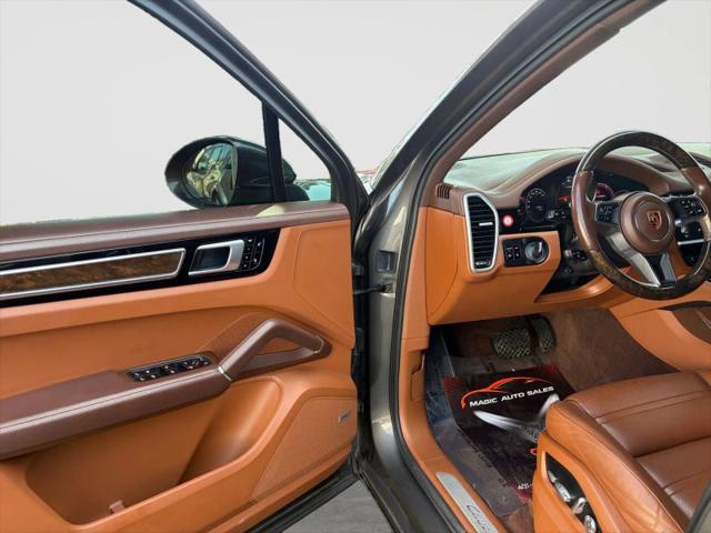 2019 Porsche Cayenne Base