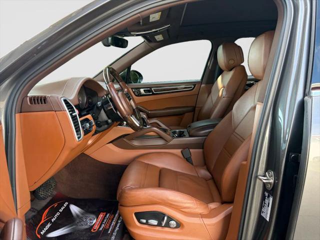 2019 Porsche Cayenne Base