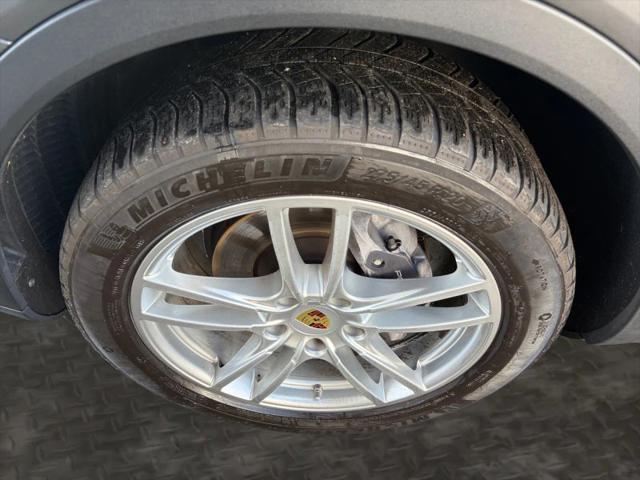 2019 Porsche Cayenne Base