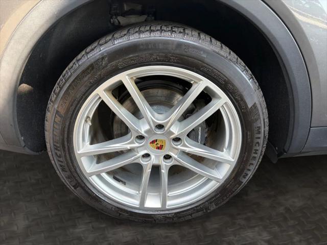 2019 Porsche Cayenne Base