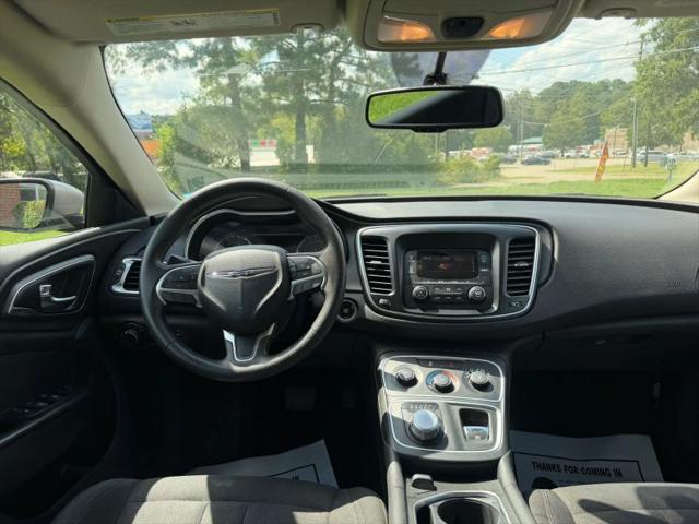 2016 Chrysler 200 LX