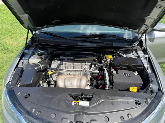 2016 Chrysler 200 LX