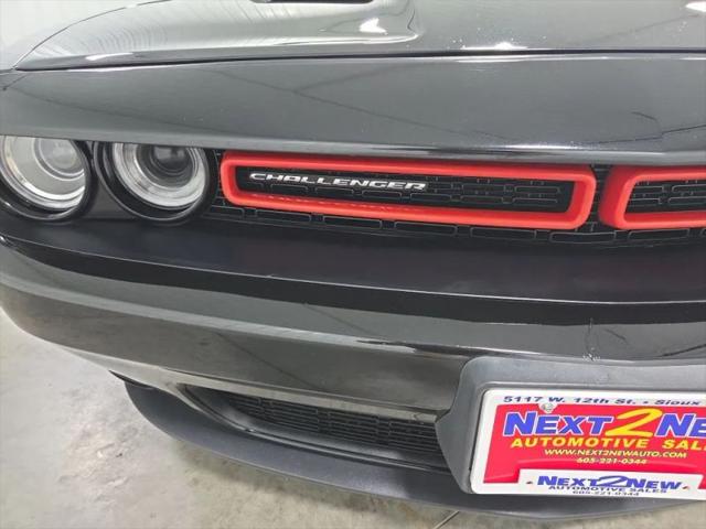 2017 Dodge Challenger SXT
