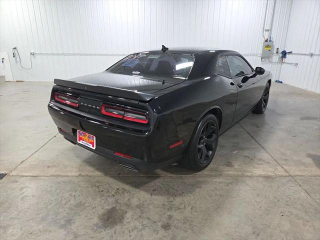 2017 Dodge Challenger SXT