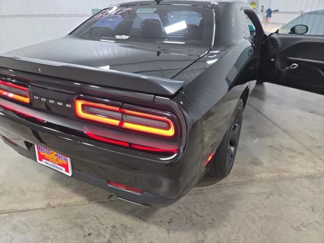 2017 Dodge Challenger SXT
