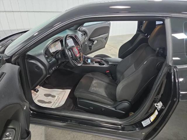 2017 Dodge Challenger SXT