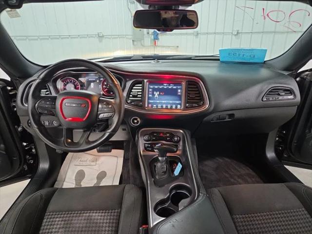 2017 Dodge Challenger SXT
