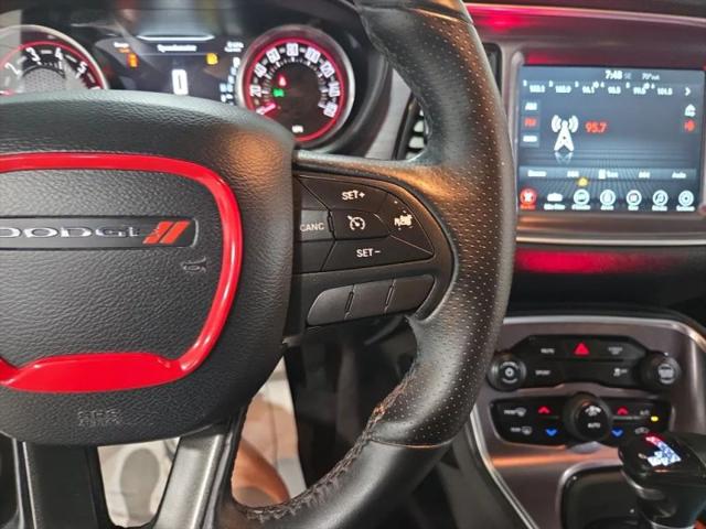 2017 Dodge Challenger SXT
