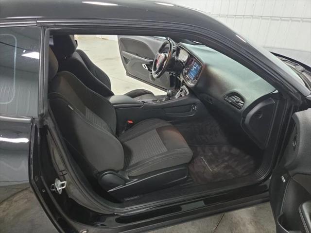 2017 Dodge Challenger SXT