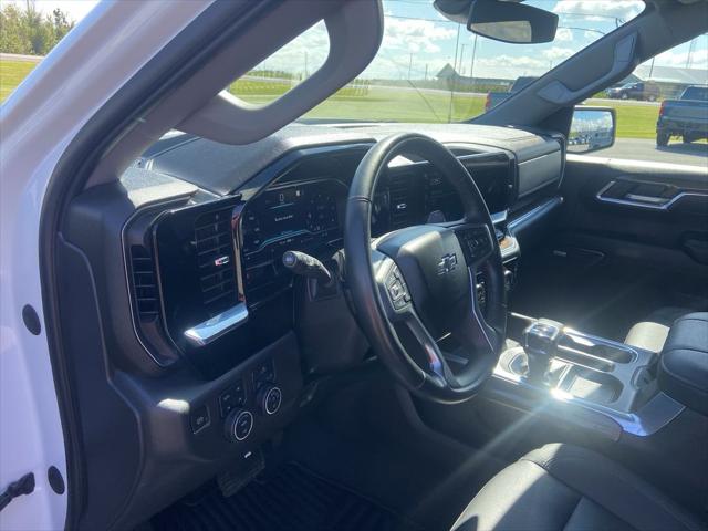 2023 Chevrolet Silverado 1500 4WD Crew Cab Short Bed RST