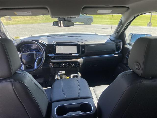 2023 Chevrolet Silverado 1500 4WD Crew Cab Short Bed RST