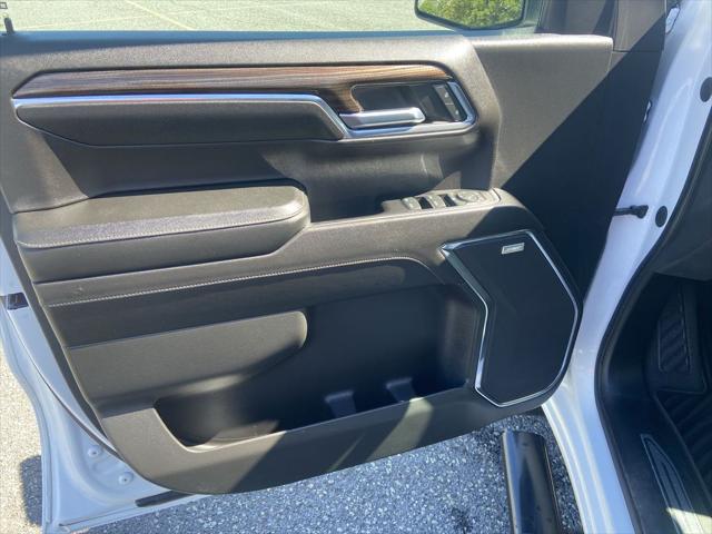 2023 Chevrolet Silverado 1500 4WD Crew Cab Short Bed RST