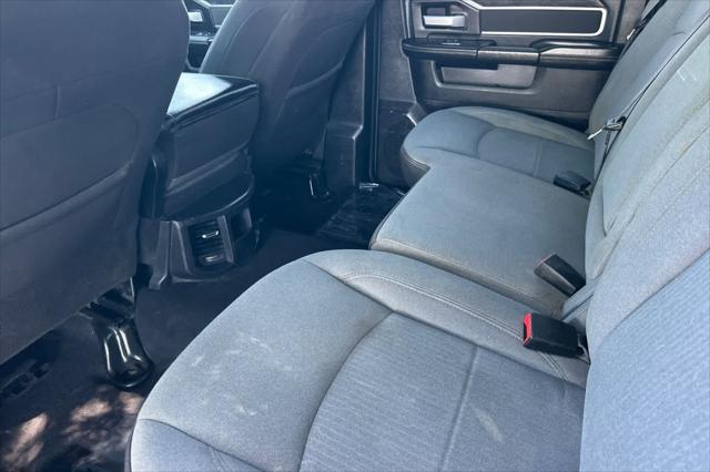 2024 Ram 3500 Big Horn Crew Cab 4x4 8' Box