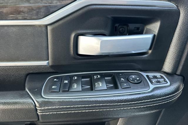 2024 Ram 3500 Big Horn Crew Cab 4x4 8' Box