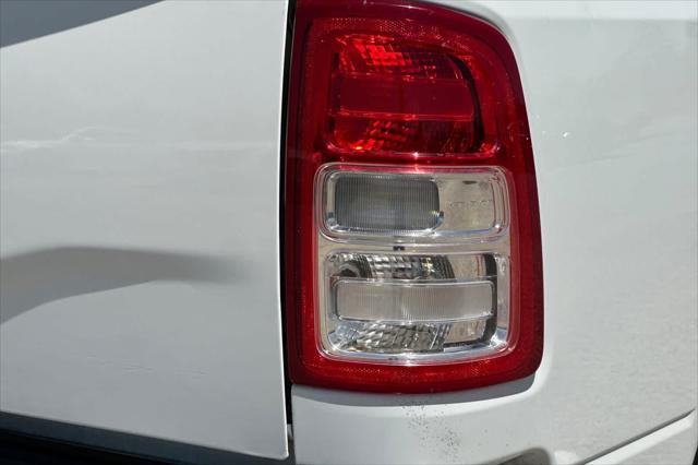 2024 Ram 3500 Big Horn Crew Cab 4x4 8' Box