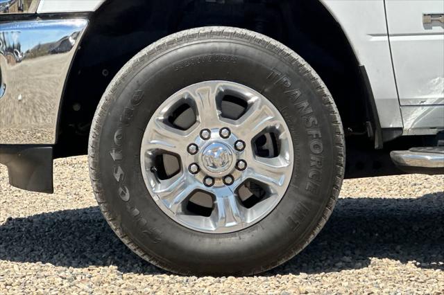 2024 Ram 3500 Big Horn Crew Cab 4x4 8' Box