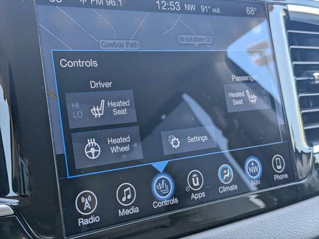 2017 Chrysler Pacifica Touring-L Plus