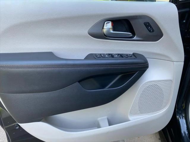 2020 Chrysler Pacifica Touring L