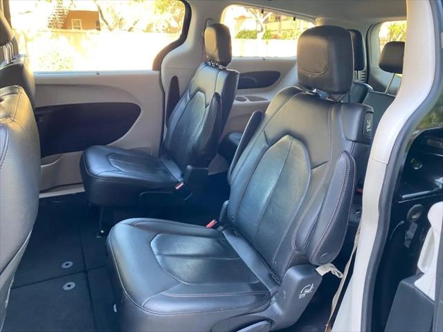 2020 Chrysler Pacifica Touring L