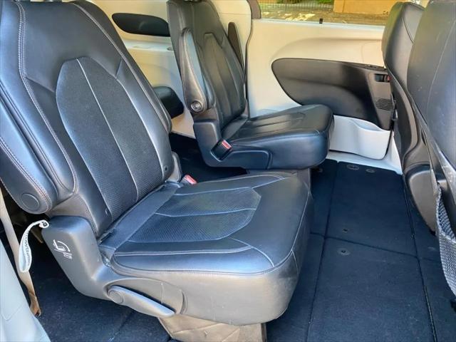 2020 Chrysler Pacifica Touring L