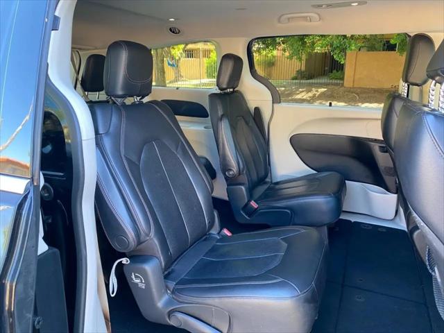 2020 Chrysler Pacifica Touring L