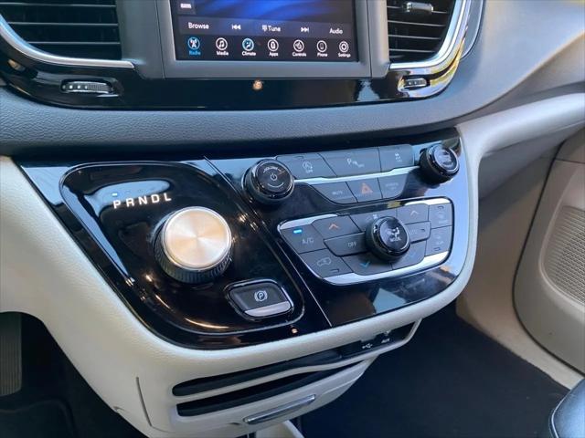 2020 Chrysler Pacifica Touring L