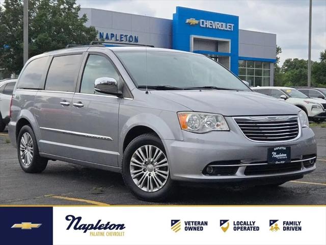 2013 Chrysler Town & Country Touring-L for sale in Palatine, IL