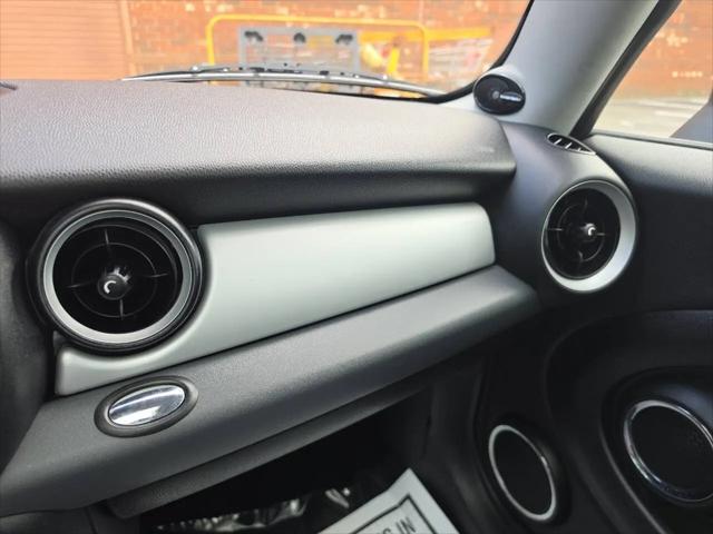 2010 MINI Cooper Cooper