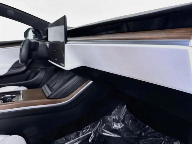 2023 Tesla Model S Standard Range