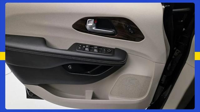 2021 Chrysler Pacifica Hybrid Limited