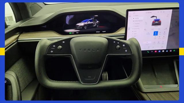 2023 Tesla Model X Standard Range