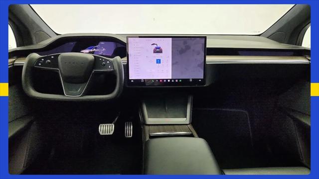 2023 Tesla Model X Standard Range