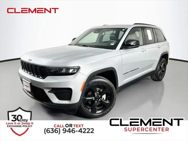 2022 Jeep Grand Cherokee Altitude 4x4 for sale in St. Charles, MO
