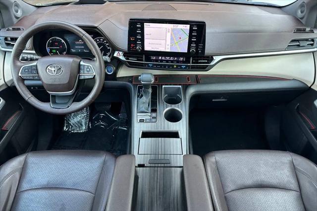 2021 Toyota Sienna Platinum