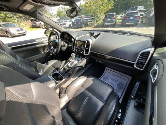 2016 Porsche Cayenne Cayenne