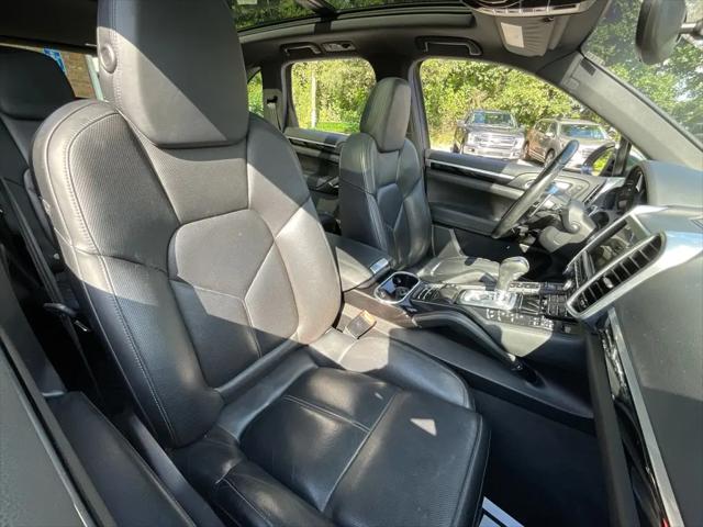 2016 Porsche Cayenne Cayenne