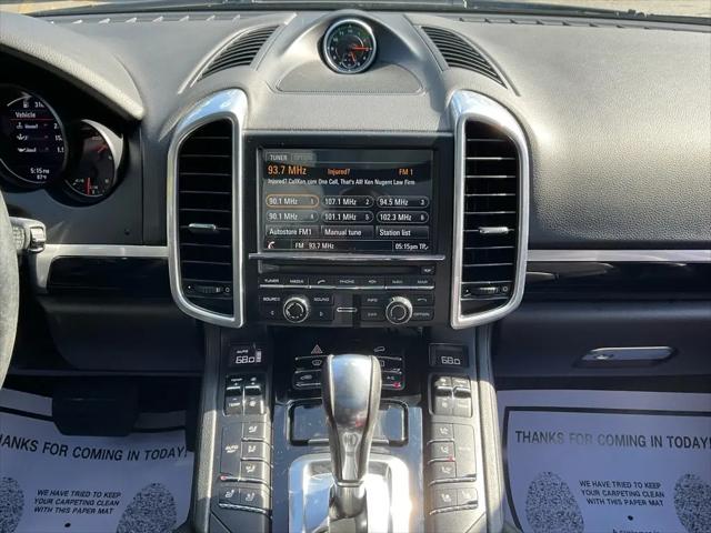 2016 Porsche Cayenne Cayenne