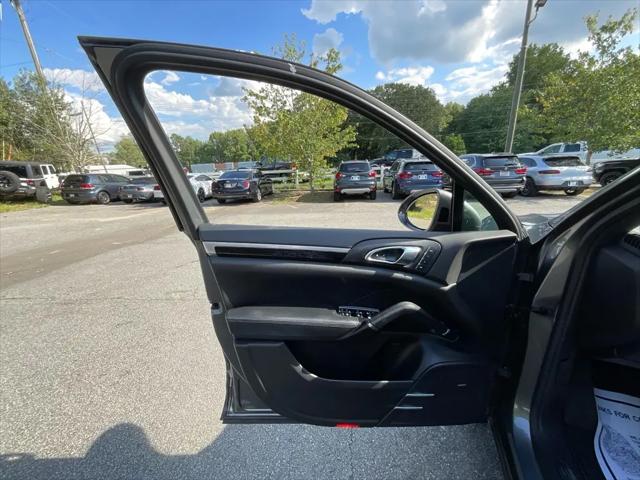 2016 Porsche Cayenne Cayenne
