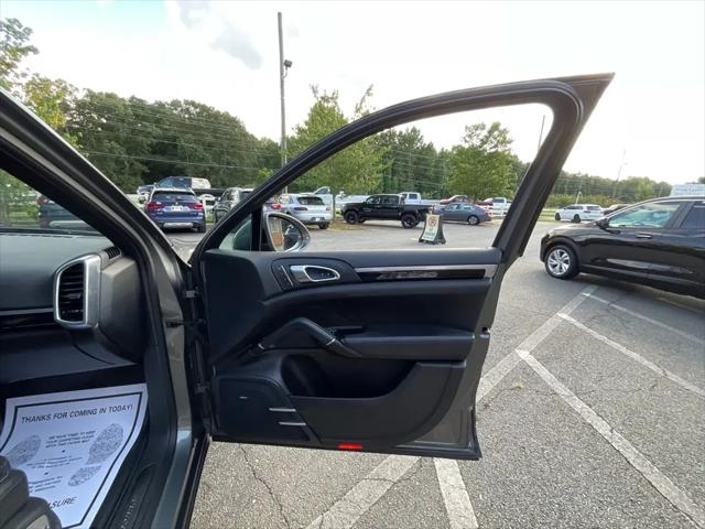 2016 Porsche Cayenne Cayenne