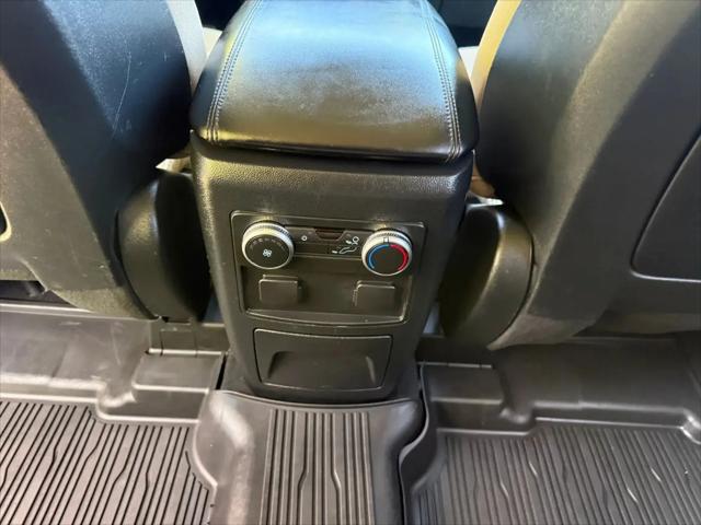 2020 Ford Explorer Base