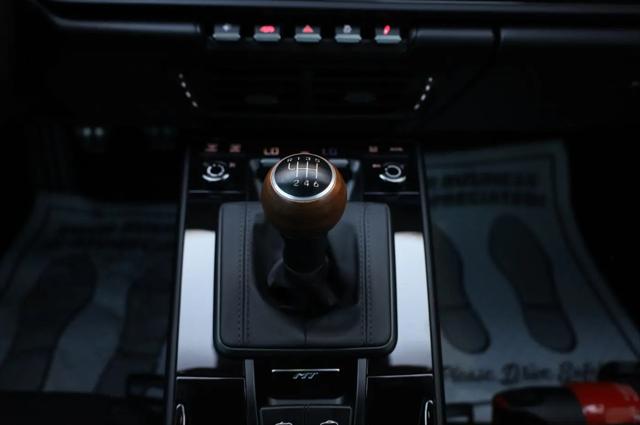 2026 Porsche 911 Carrera T Cabriolet