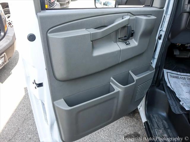 2024 Chevrolet Express Cutaway Work Van