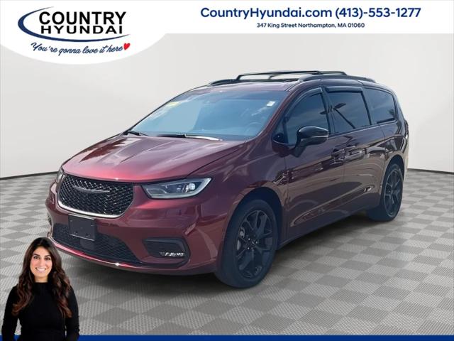 2023 Chrysler Pacifica Limited AWD for sale in Northampton, MA