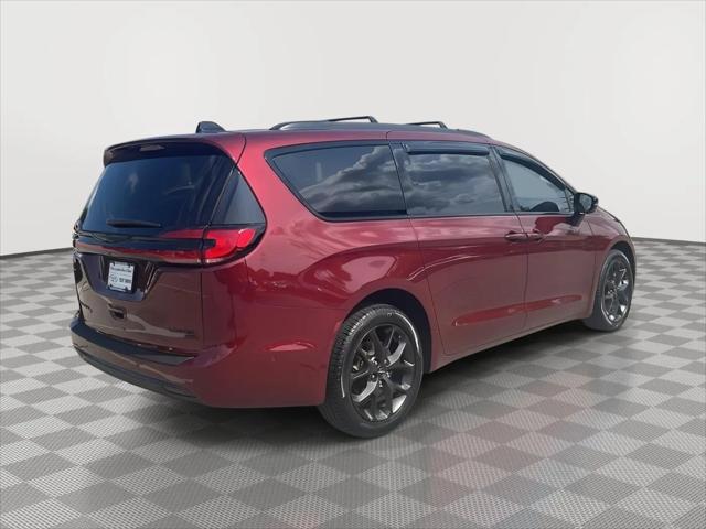 2023 Chrysler Pacifica Limited AWD