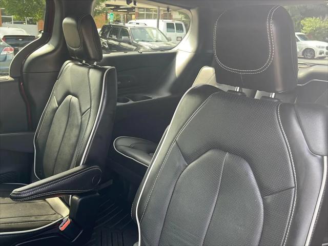 2023 Chrysler Pacifica Limited AWD