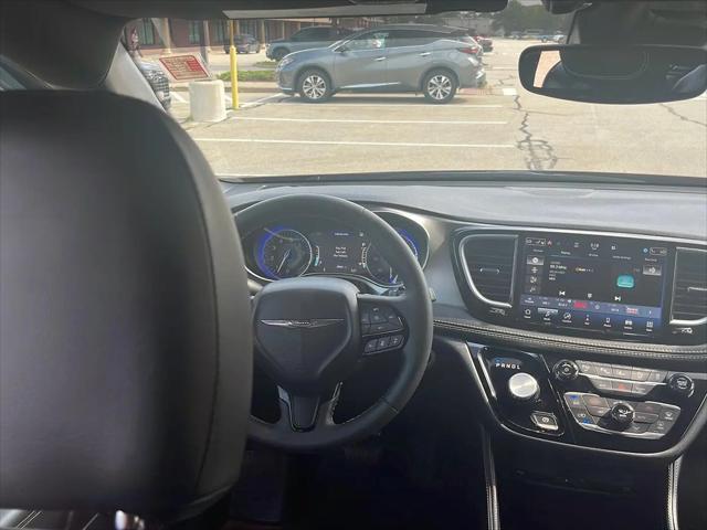 2023 Chrysler Pacifica Limited AWD